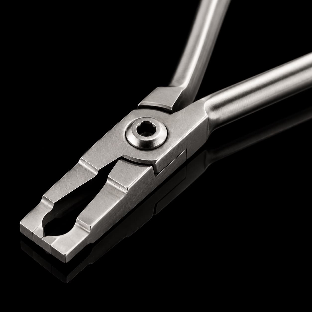 Bracket-Removing Pliers with TC Tip — catalogue product view